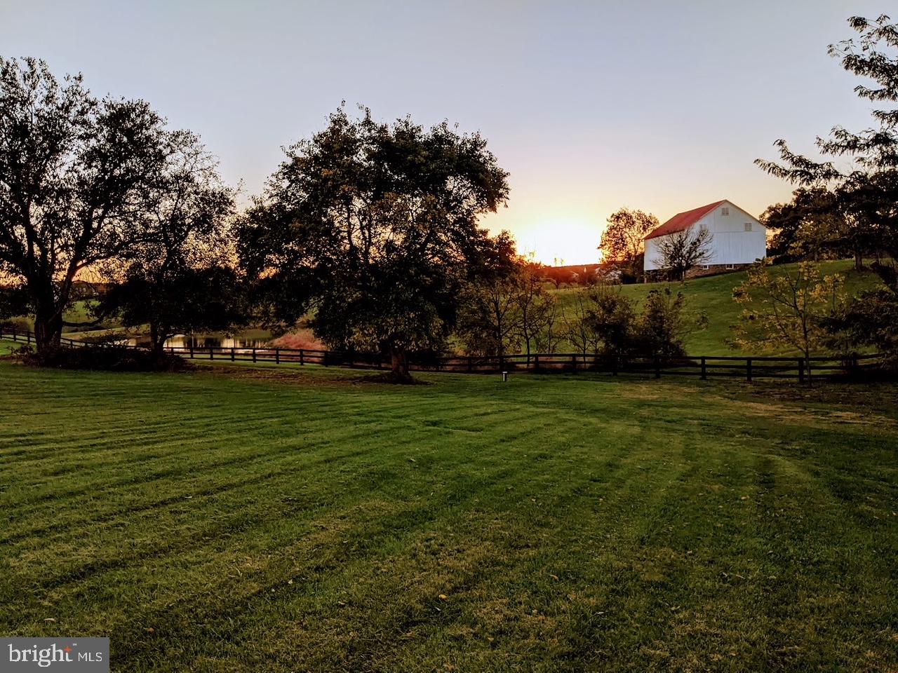15019 LYNNFORD CT, WATERFORD, Virginia 20197, 4 Bedrooms Bedrooms, ,4 BathroomsBathrooms,Residential,For sale,15019 LYNNFORD CT,VALO2100000 MLS # VALO2100000