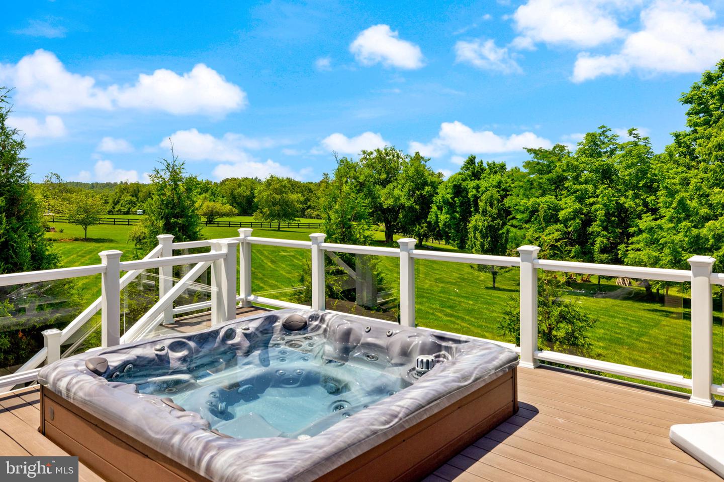 15019 LYNNFORD CT, WATERFORD, Virginia 20197, 4 Bedrooms Bedrooms, ,4 BathroomsBathrooms,Residential,For sale,15019 LYNNFORD CT,VALO2100000 MLS # VALO2100000