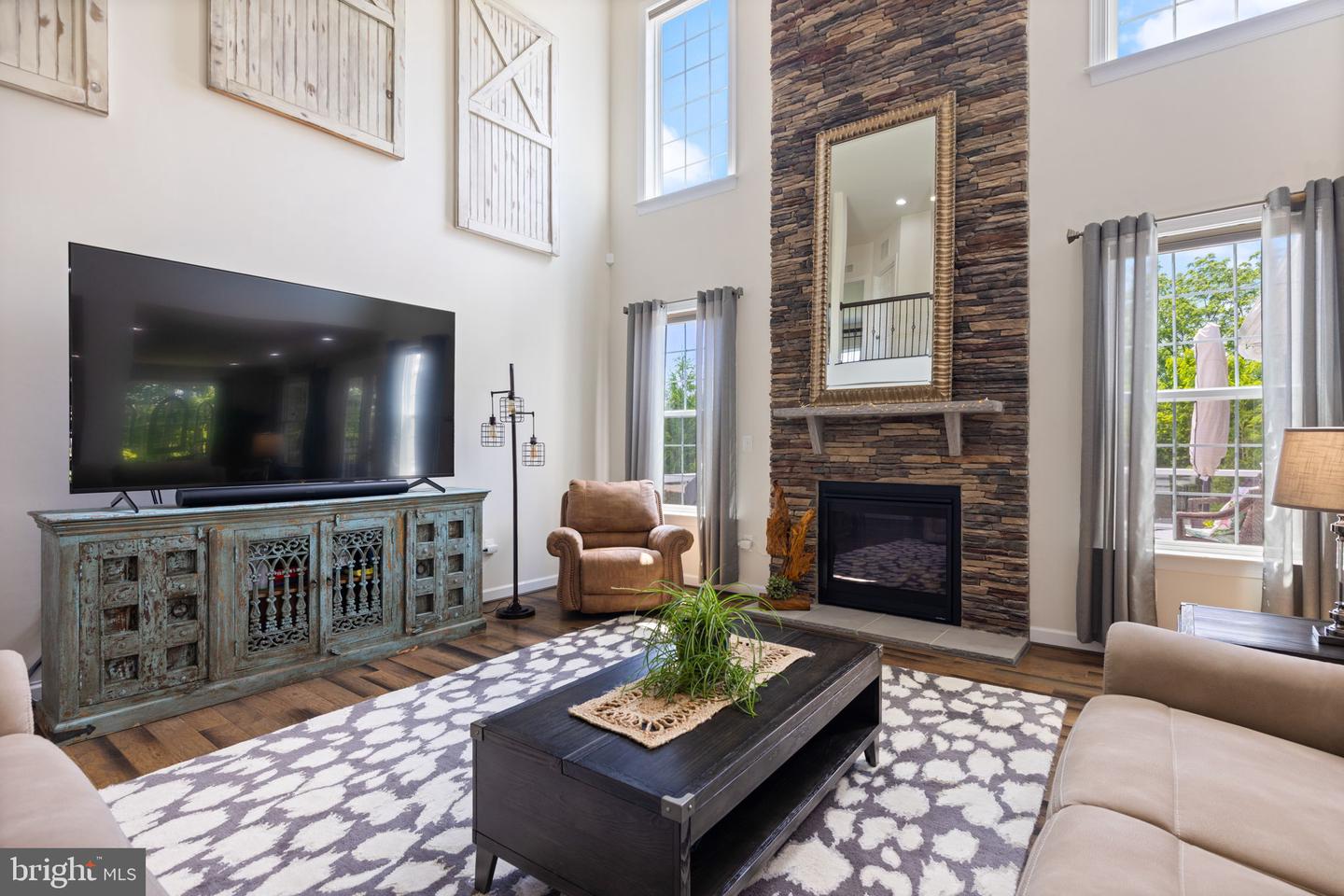 15019 LYNNFORD CT, WATERFORD, Virginia 20197, 4 Bedrooms Bedrooms, ,4 BathroomsBathrooms,Residential,For sale,15019 LYNNFORD CT,VALO2100000 MLS # VALO2100000