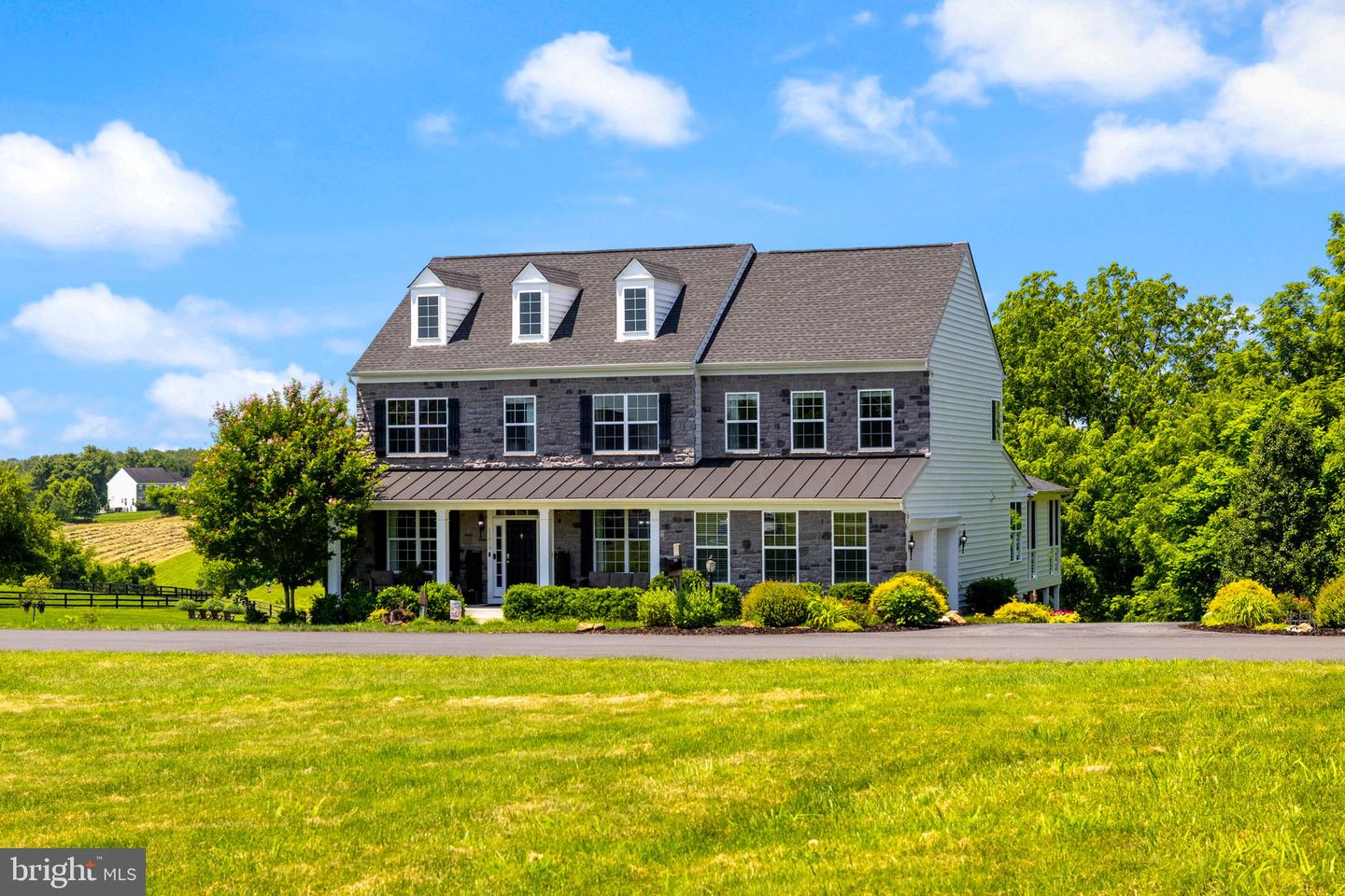 15019 LYNNFORD CT, WATERFORD, Virginia 20197, 4 Bedrooms Bedrooms, ,4 BathroomsBathrooms,Residential,For sale,15019 LYNNFORD CT,VALO2100000 MLS # VALO2100000