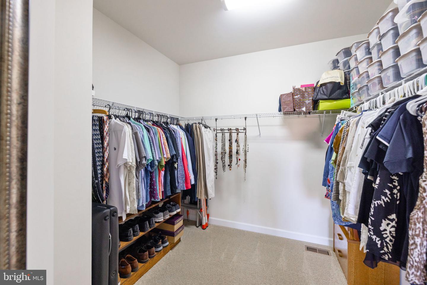 15019 LYNNFORD CT, WATERFORD, Virginia 20197, 4 Bedrooms Bedrooms, ,4 BathroomsBathrooms,Residential,For sale,15019 LYNNFORD CT,VALO2100000 MLS # VALO2100000