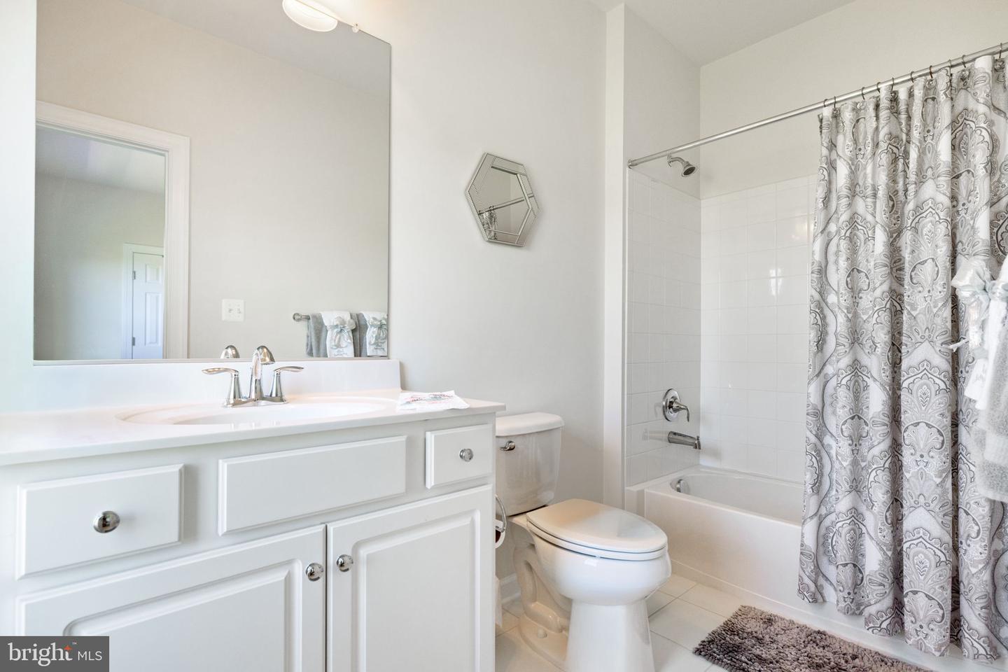 15019 LYNNFORD CT, WATERFORD, Virginia 20197, 4 Bedrooms Bedrooms, ,4 BathroomsBathrooms,Residential,For sale,15019 LYNNFORD CT,VALO2100000 MLS # VALO2100000