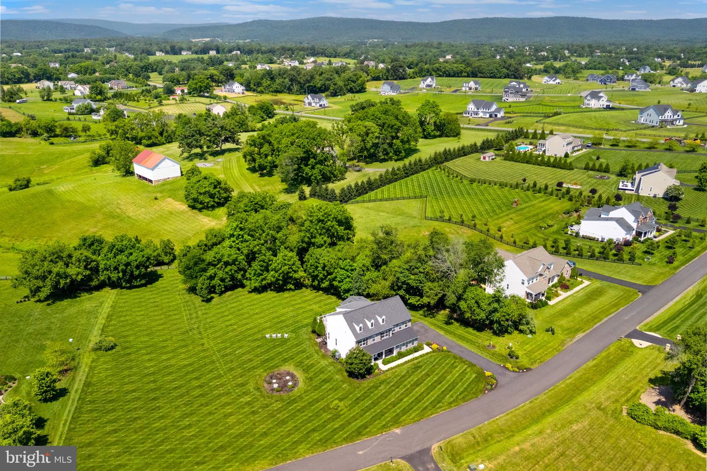 15019 LYNNFORD CT, WATERFORD, Virginia 20197, 4 Bedrooms Bedrooms, ,4 BathroomsBathrooms,Residential,For sale,15019 LYNNFORD CT,VALO2100000 MLS # VALO2100000
