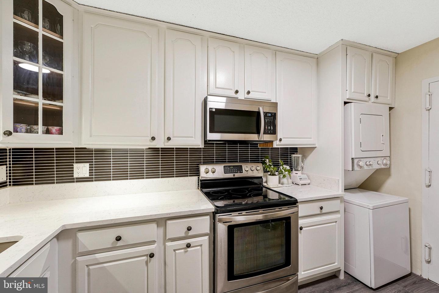 1800 OLD MEADOW RD #903, MCLEAN, Virginia 22102, 2 Bedrooms Bedrooms, ,2 BathroomsBathrooms,Residential,For sale,1800 OLD MEADOW RD #903,VAFX2249014 MLS # VAFX2249014
