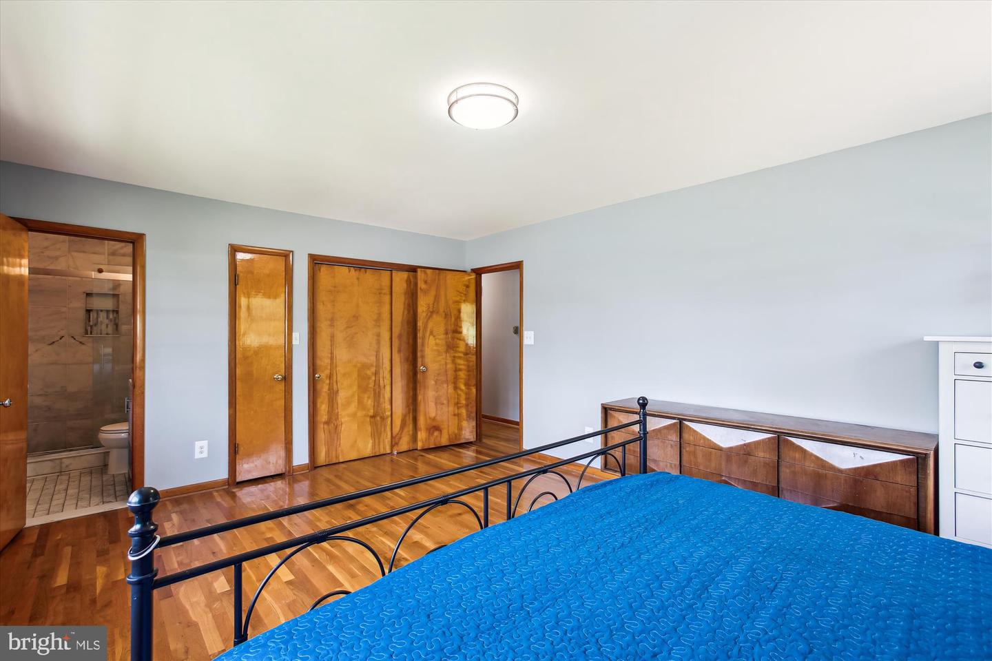 7108 WALDORF LN, FALLS CHURCH, Virginia 22046, 4 Bedrooms Bedrooms, ,3 BathroomsBathrooms,Residential,For sale,7108 WALDORF LN,VAFX2249040 MLS # VAFX2249040