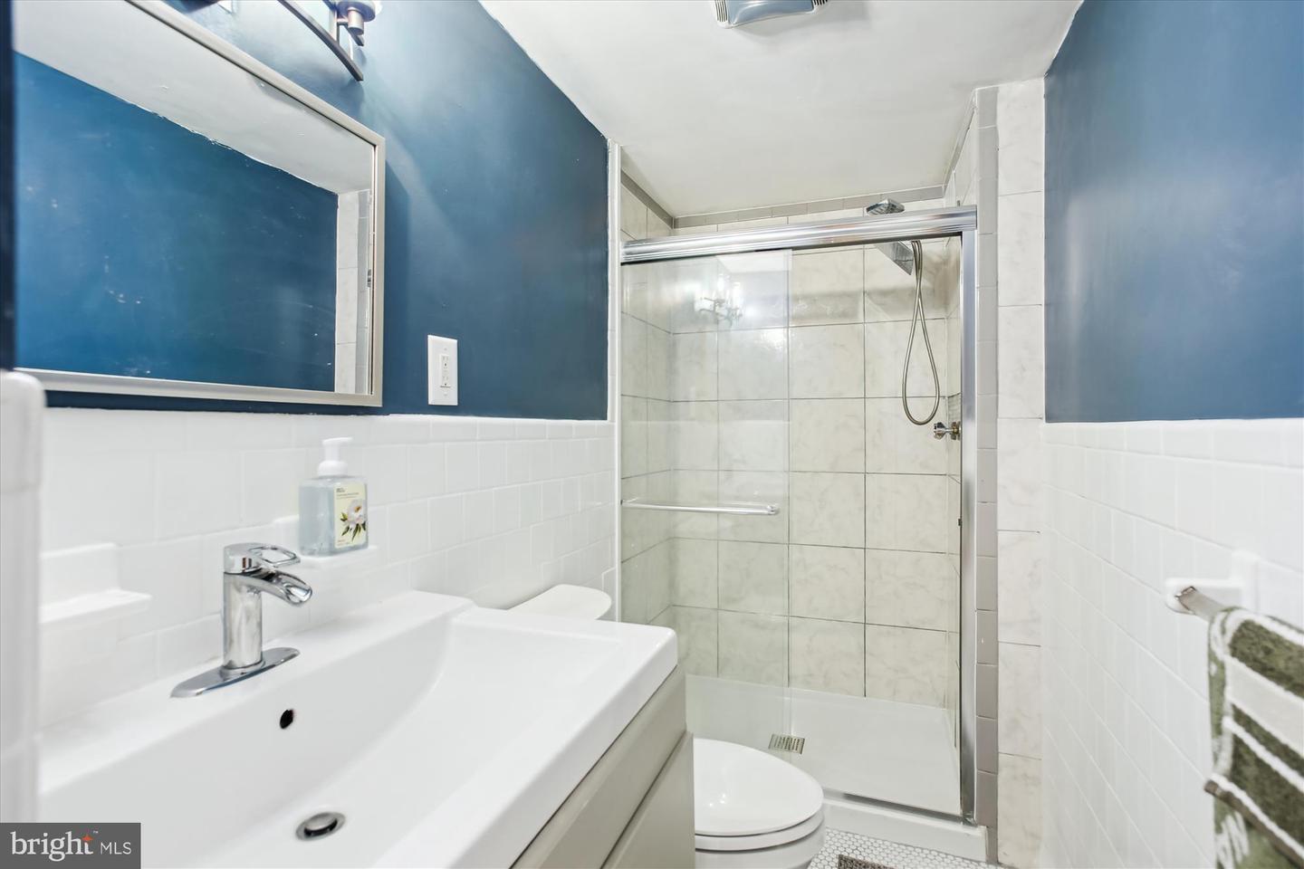7108 WALDORF LN, FALLS CHURCH, Virginia 22046, 4 Bedrooms Bedrooms, ,3 BathroomsBathrooms,Residential,For sale,7108 WALDORF LN,VAFX2249040 MLS # VAFX2249040