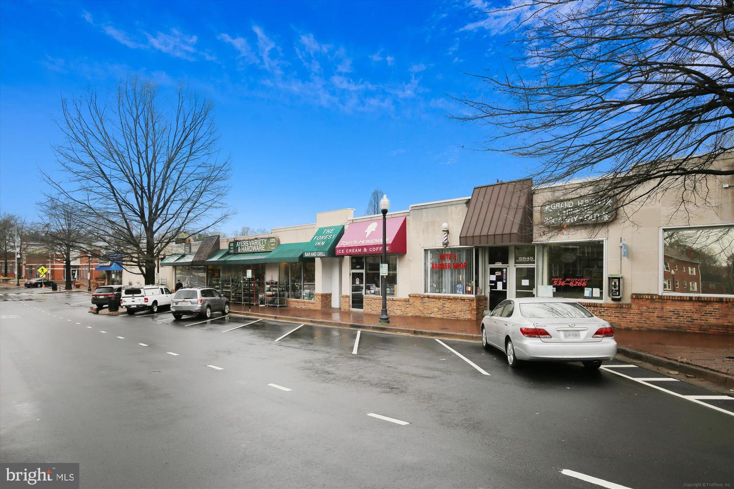 7108 WALDORF LN, FALLS CHURCH, Virginia 22046, 4 Bedrooms Bedrooms, ,3 BathroomsBathrooms,Residential,For sale,7108 WALDORF LN,VAFX2249040 MLS # VAFX2249040