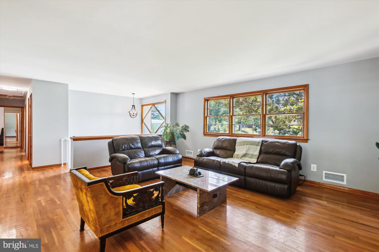 7108 WALDORF LN, FALLS CHURCH, Virginia 22046, 4 Bedrooms Bedrooms, ,3 BathroomsBathrooms,Residential,For sale,7108 WALDORF LN,VAFX2249040 MLS # VAFX2249040