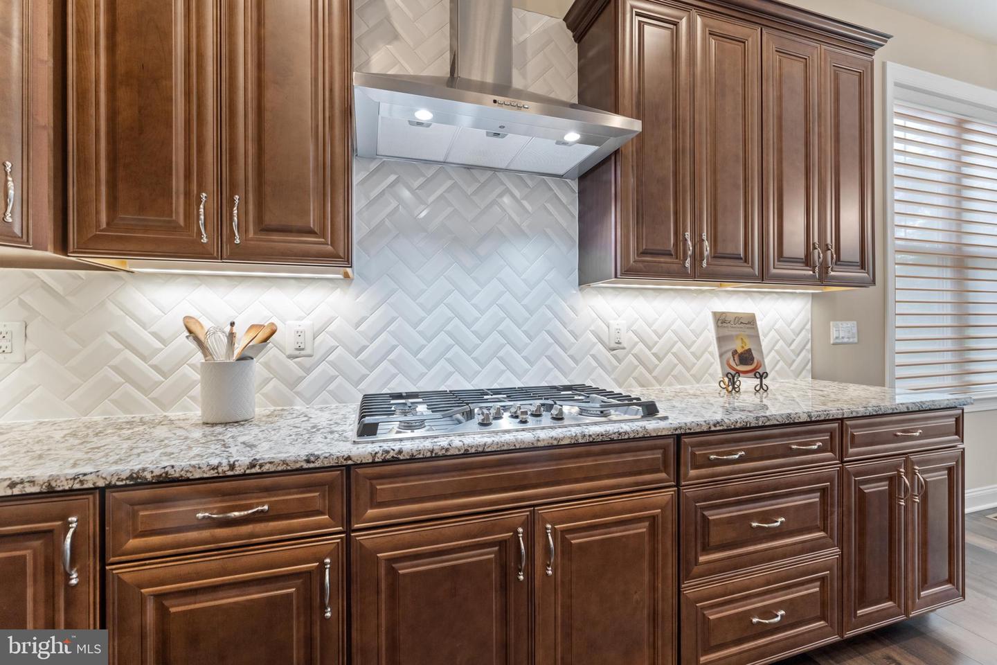 6238 CHANCELLORSVILLE DR, GAINESVILLE, Virginia 20155, 3 Bedrooms Bedrooms, ,3 BathroomsBathrooms,Residential,For sale,6238 CHANCELLORSVILLE DR,VAPW2097498 MLS # VAPW2097498
