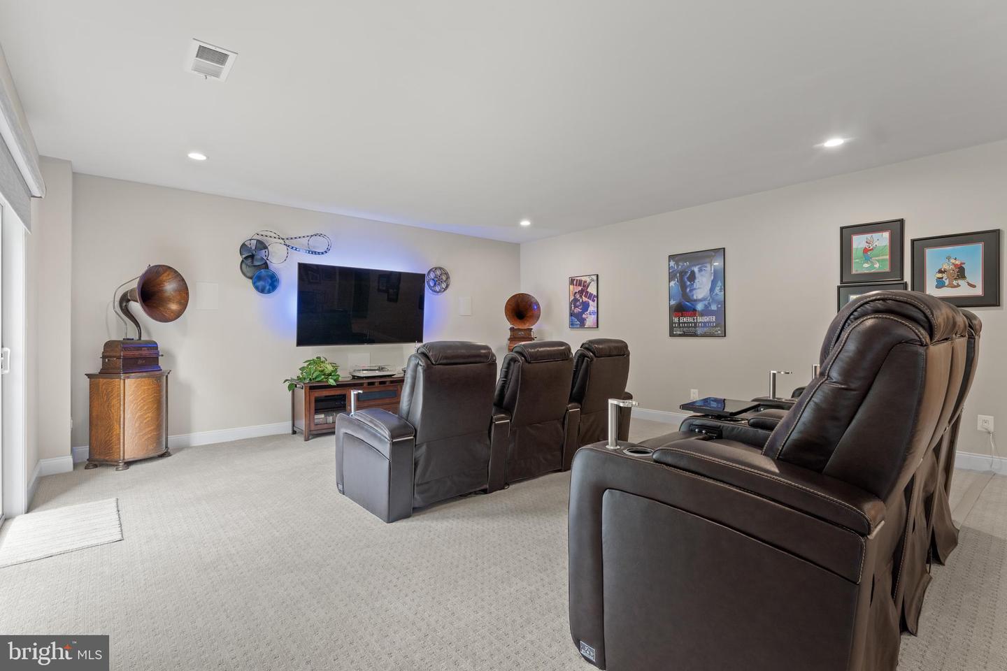 6238 CHANCELLORSVILLE DR, GAINESVILLE, Virginia 20155, 3 Bedrooms Bedrooms, ,3 BathroomsBathrooms,Residential,For sale,6238 CHANCELLORSVILLE DR,VAPW2097498 MLS # VAPW2097498