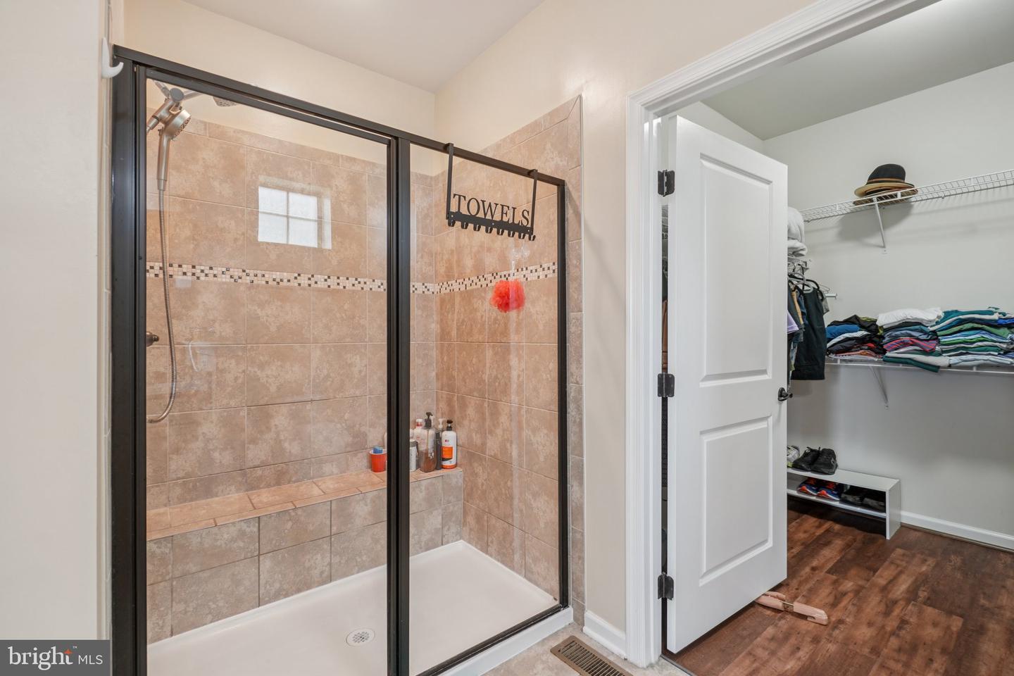 18052 RED MULBERRY RD, DUMFRIES, Virginia 22026, 4 Bedrooms Bedrooms, ,3 BathroomsBathrooms,Residential,For sale,18052 RED MULBERRY RD,VAPW2097528 MLS # VAPW2097528