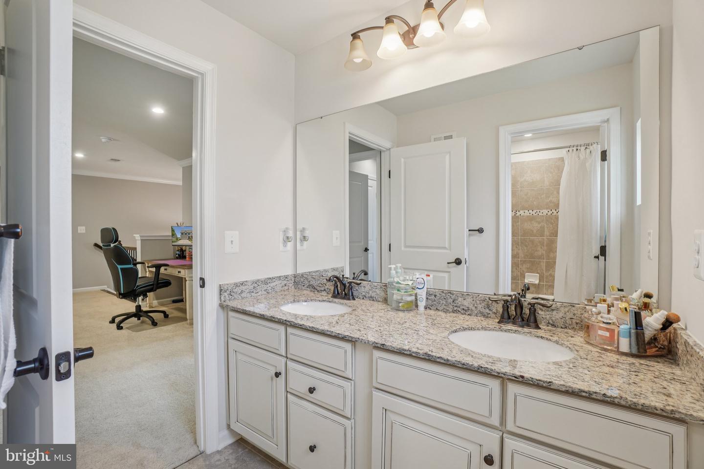 18052 RED MULBERRY RD, DUMFRIES, Virginia 22026, 4 Bedrooms Bedrooms, ,3 BathroomsBathrooms,Residential,For sale,18052 RED MULBERRY RD,VAPW2097528 MLS # VAPW2097528