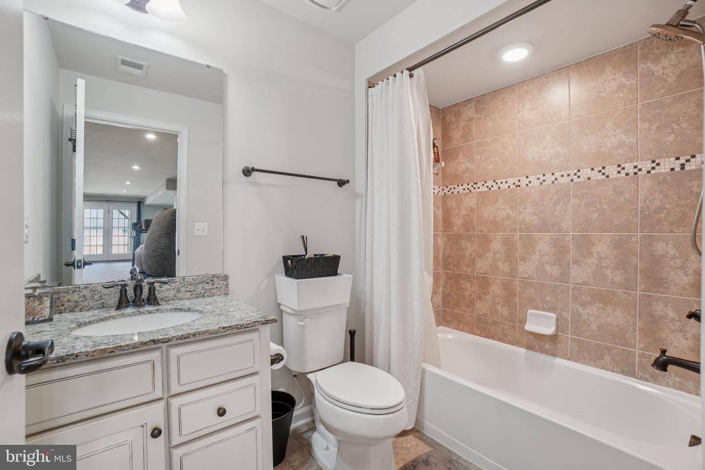 18052 RED MULBERRY RD, DUMFRIES, Virginia 22026, 4 Bedrooms Bedrooms, ,3 BathroomsBathrooms,Residential,For sale,18052 RED MULBERRY RD,VAPW2097528 MLS # VAPW2097528