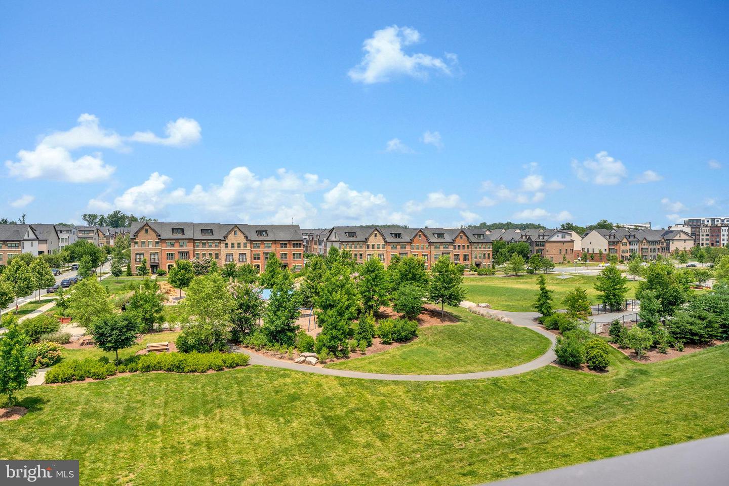22416 PHILANTHROPIC DR, ASHBURN, Virginia 20148, 5 Bedrooms Bedrooms, 12 Rooms Rooms,4 BathroomsBathrooms,Residential,For sale,22416 PHILANTHROPIC DR,VALO2100114 MLS # VALO2100114