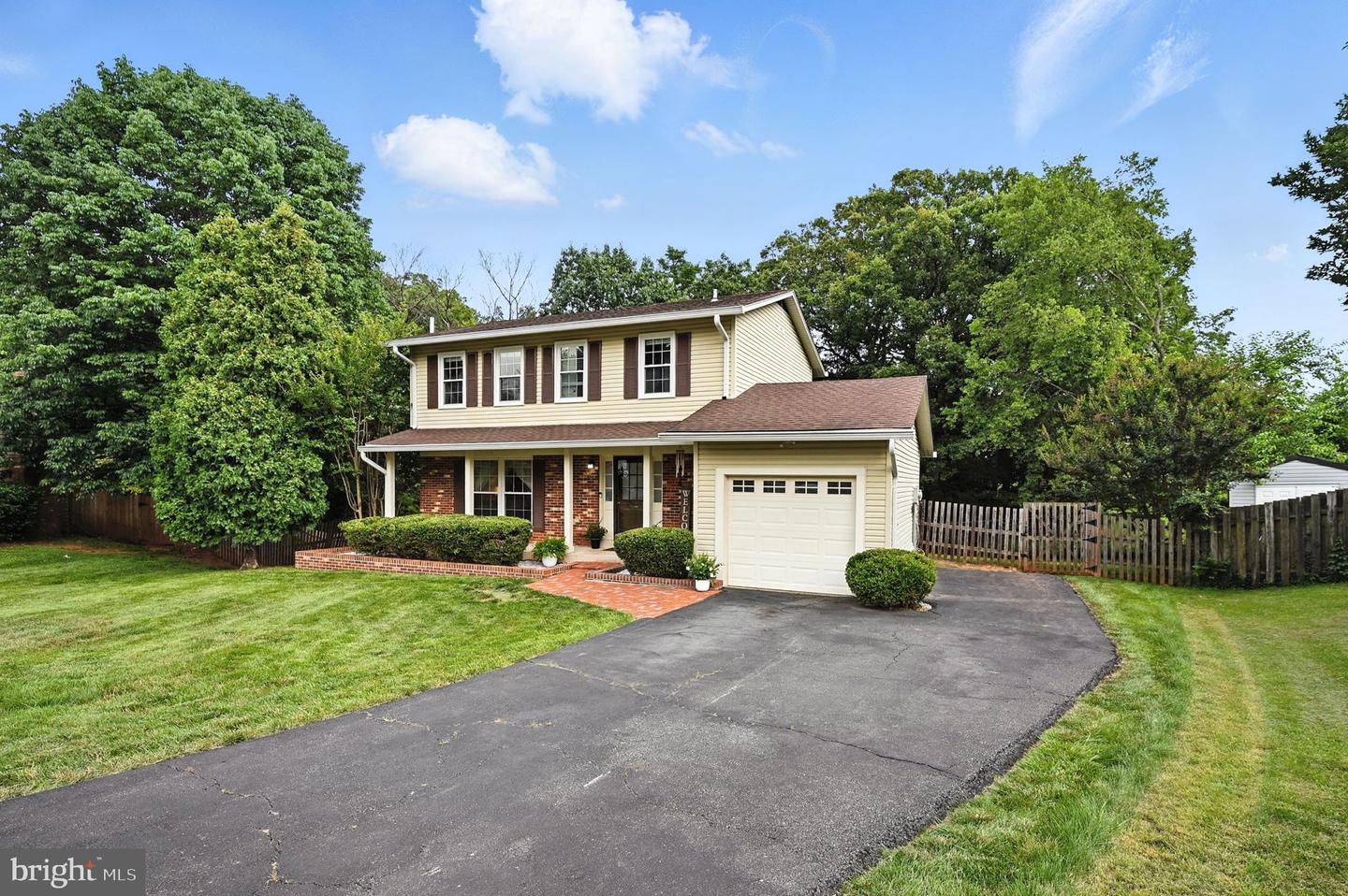8953 JASMINE CT, MANASSAS, Virginia 20110, 3 Bedrooms Bedrooms, ,2 BathroomsBathrooms,Residential,For sale,8953 JASMINE CT,VAMN2008542 MLS # VAMN2008542