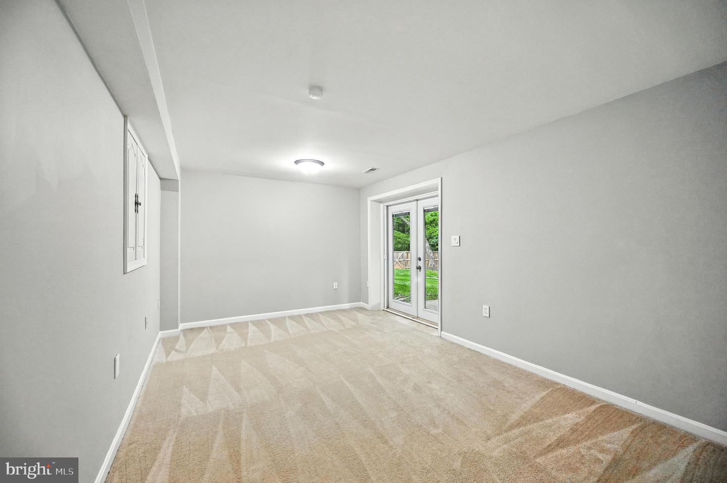 8953 JASMINE CT, MANASSAS, Virginia 20110, 3 Bedrooms Bedrooms, ,2 BathroomsBathrooms,Residential,For sale,8953 JASMINE CT,VAMN2008542 MLS # VAMN2008542