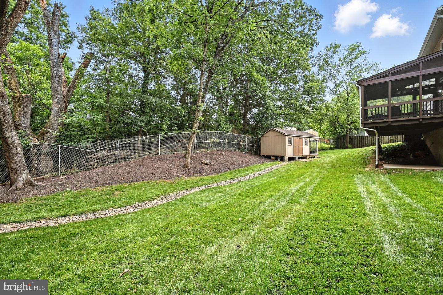 8953 JASMINE CT, MANASSAS, Virginia 20110, 3 Bedrooms Bedrooms, ,2 BathroomsBathrooms,Residential,For sale,8953 JASMINE CT,VAMN2008542 MLS # VAMN2008542