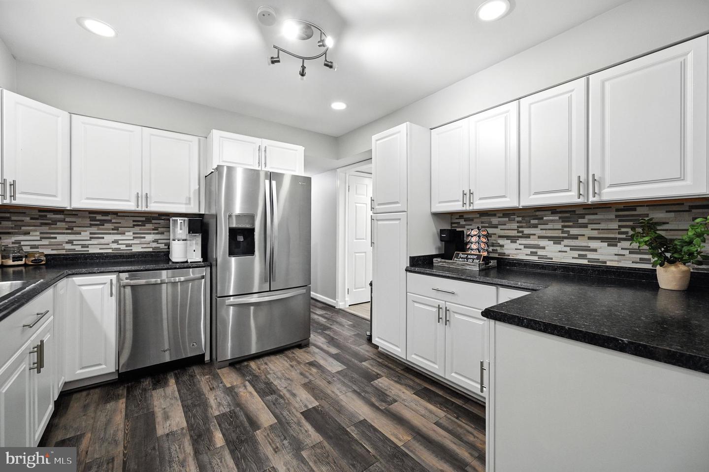 8953 JASMINE CT, MANASSAS, Virginia 20110, 3 Bedrooms Bedrooms, ,2 BathroomsBathrooms,Residential,For sale,8953 JASMINE CT,VAMN2008542 MLS # VAMN2008542