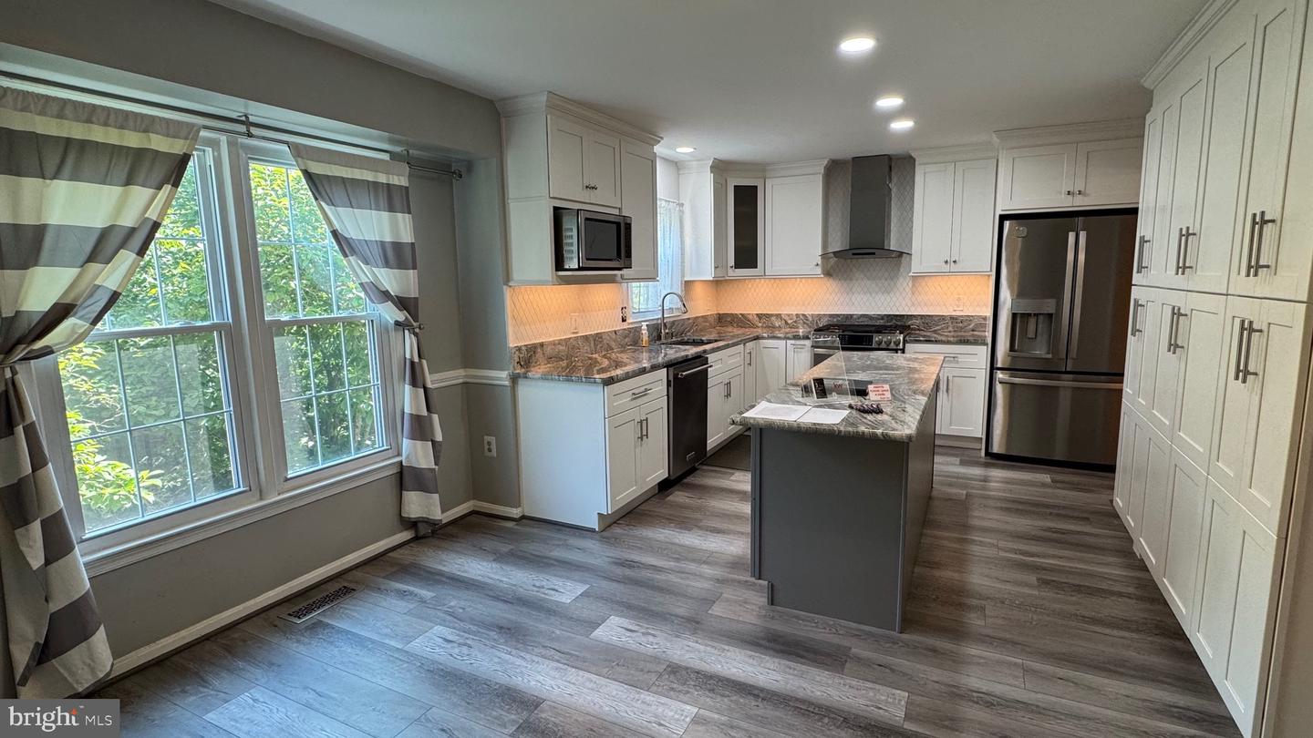 7709 GROMWELL CT, SPRINGFIELD, Virginia 22152, 3 Bedrooms Bedrooms, ,3 BathroomsBathrooms,Residential,For sale,7709 GROMWELL CT,VAFX2248812 MLS # VAFX2248812