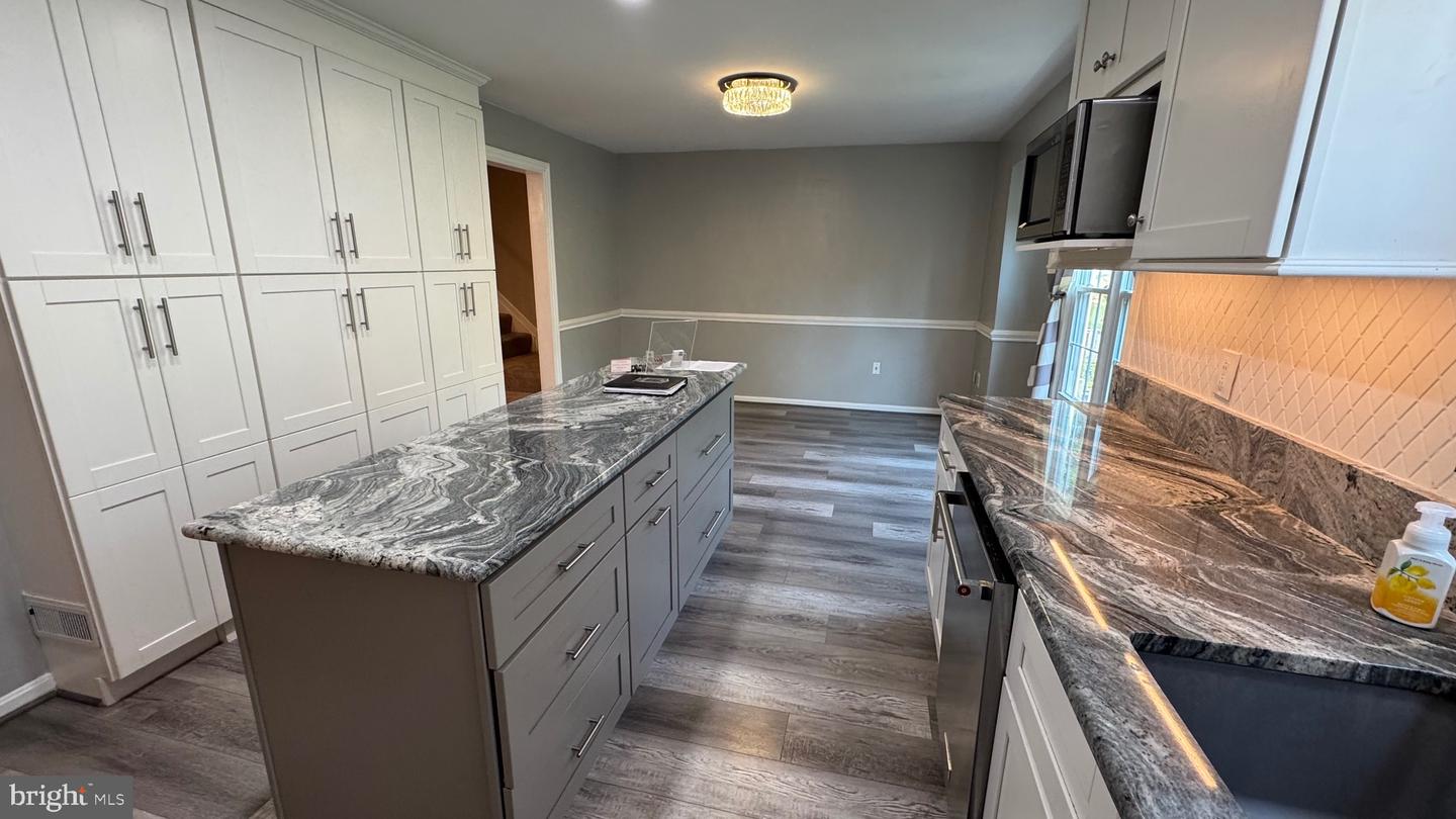 7709 GROMWELL CT, SPRINGFIELD, Virginia 22152, 3 Bedrooms Bedrooms, ,3 BathroomsBathrooms,Residential,For sale,7709 GROMWELL CT,VAFX2248812 MLS # VAFX2248812