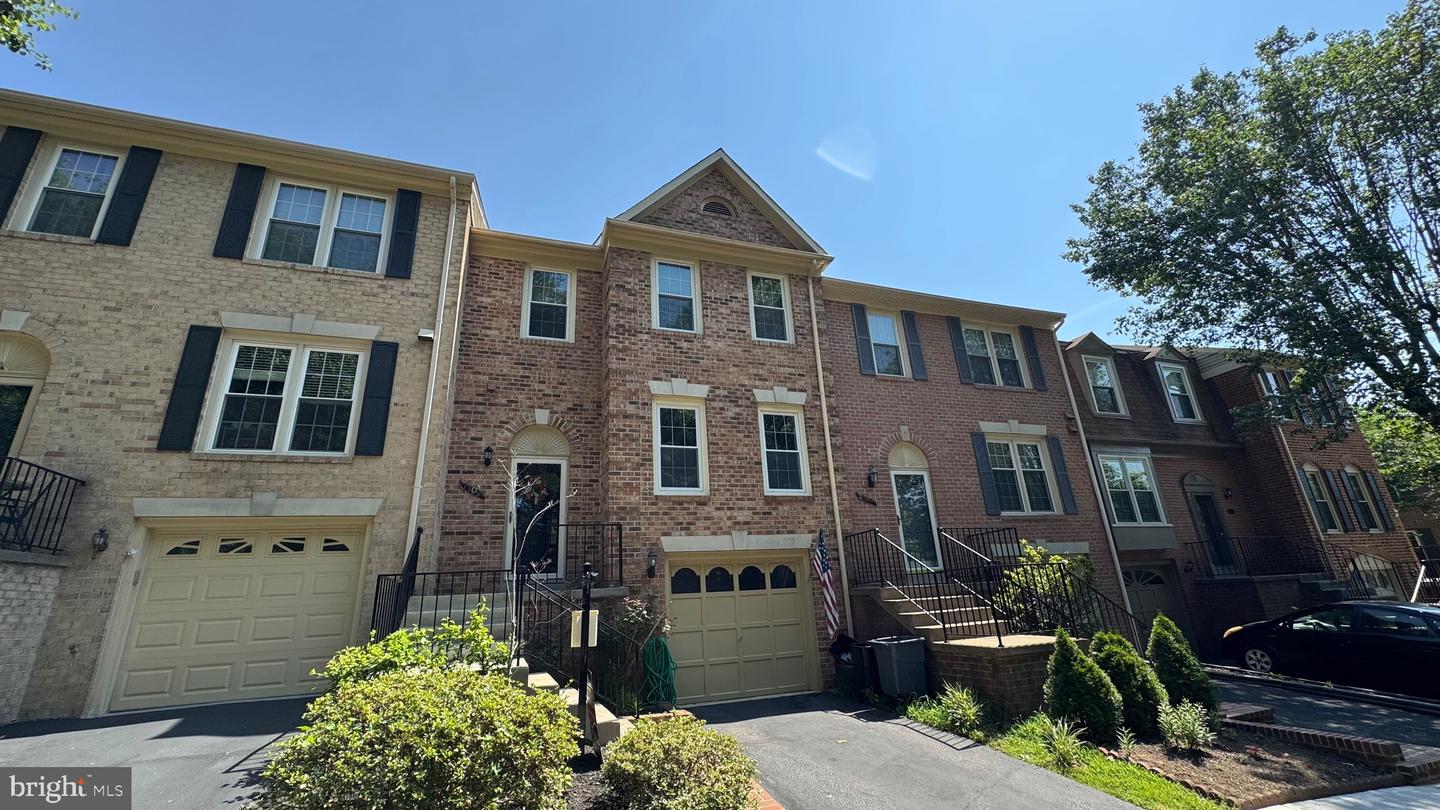 7709 GROMWELL CT, SPRINGFIELD, Virginia 22152, 3 Bedrooms Bedrooms, ,3 BathroomsBathrooms,Residential,For sale,7709 GROMWELL CT,VAFX2248812 MLS # VAFX2248812