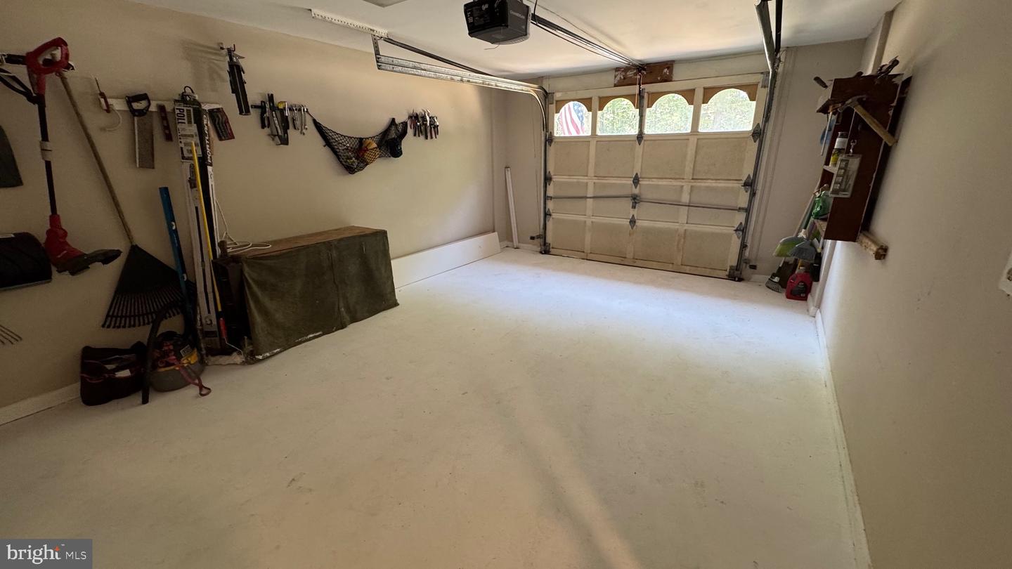 7709 GROMWELL CT, SPRINGFIELD, Virginia 22152, 3 Bedrooms Bedrooms, ,3 BathroomsBathrooms,Residential,For sale,7709 GROMWELL CT,VAFX2248812 MLS # VAFX2248812
