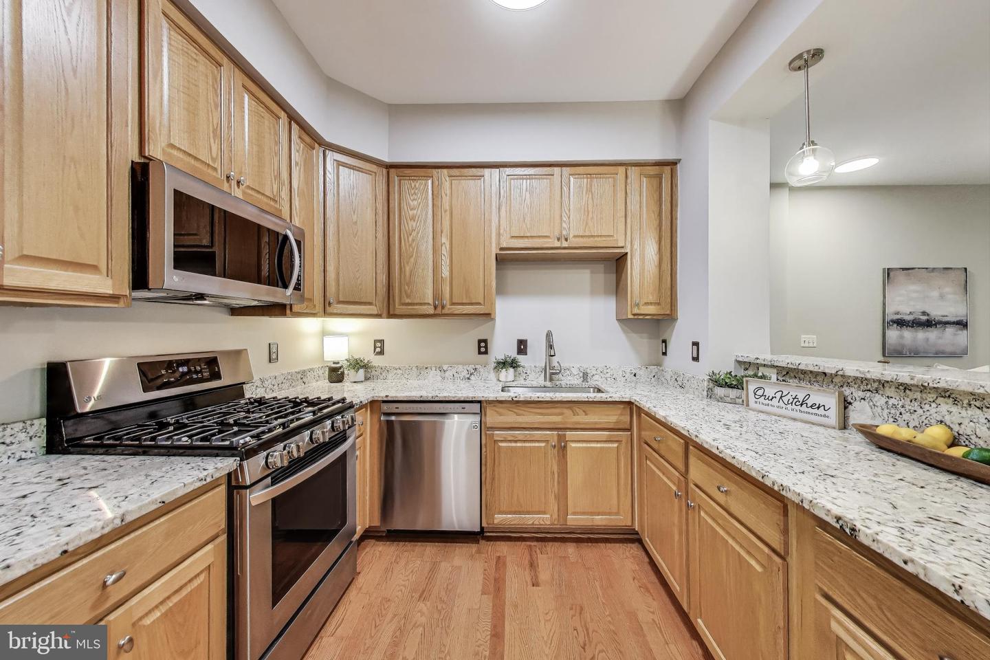 1869 CEDAR COVE WAY #101, WOODBRIDGE, Virginia 22191, 3 Bedrooms Bedrooms, ,2 BathroomsBathrooms,Residential,For sale,1869 CEDAR COVE WAY #101,VAPW2097388 MLS # VAPW2097388