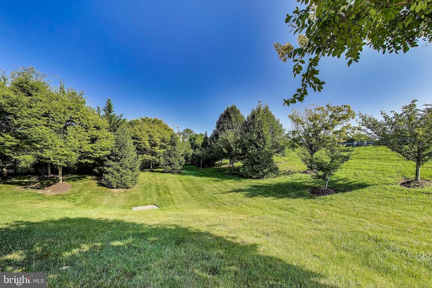 1869 CEDAR COVE WAY #101, WOODBRIDGE, Virginia 22191, 3 Bedrooms Bedrooms, ,2 BathroomsBathrooms,Residential,For sale,1869 CEDAR COVE WAY #101,VAPW2097388 MLS # VAPW2097388