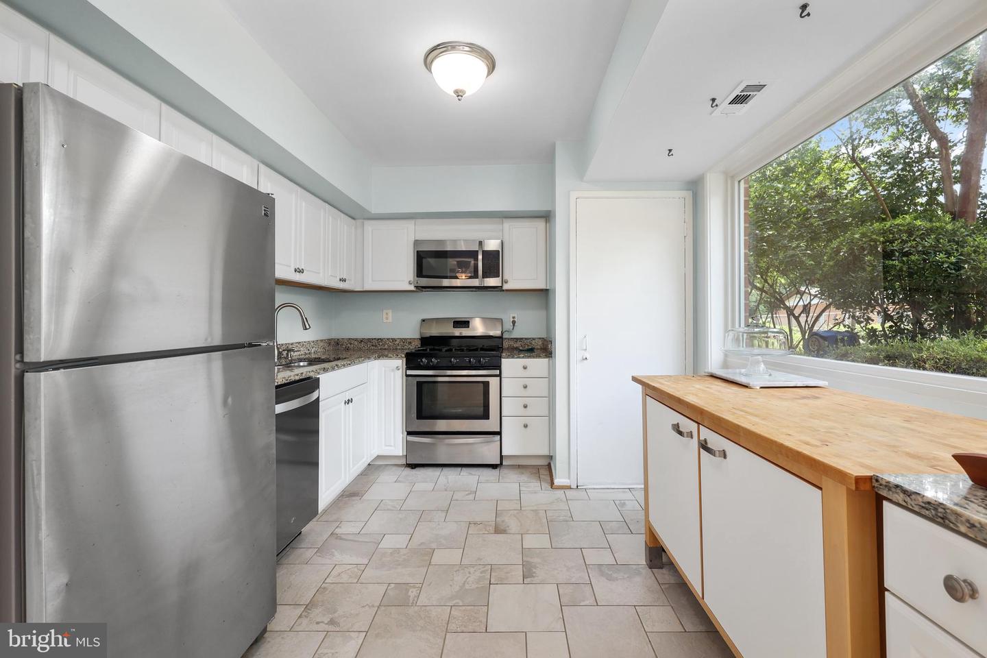 10131 FAIR WOODS DR, FAIRFAX, Virginia 22030, 3 Bedrooms Bedrooms, ,1 BathroomBathrooms,Residential,For sale,10131 FAIR WOODS DR,VAFC2006500 MLS # VAFC2006500