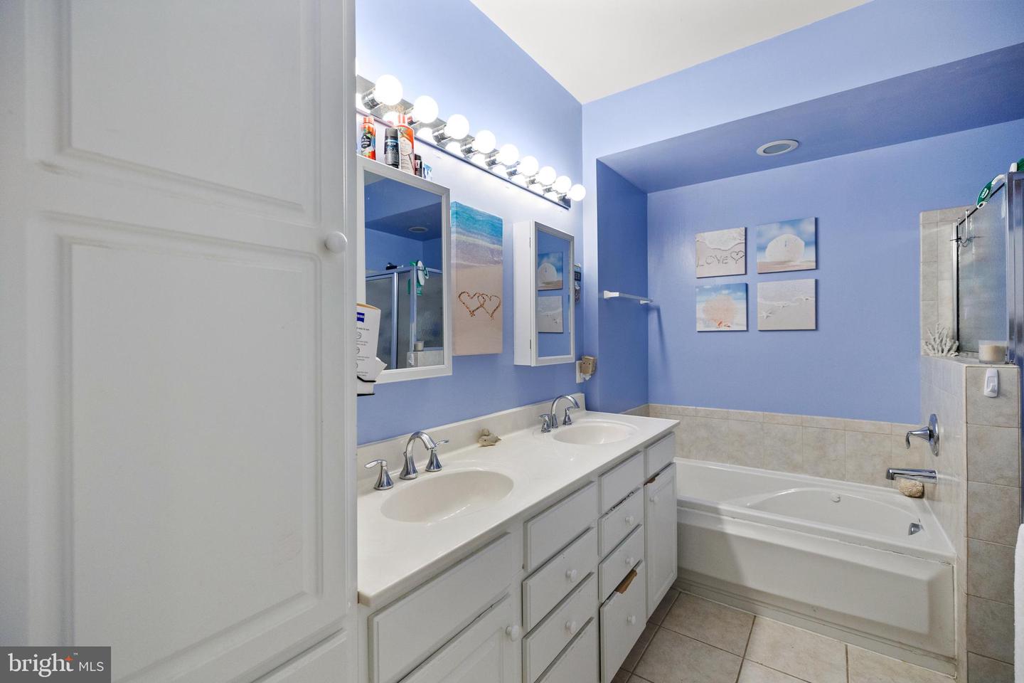 2208 MARGRAF CIR, WOODBRIDGE, Virginia 22191, 2 Bedrooms Bedrooms, ,2 BathroomsBathrooms,Residential,For sale,2208 MARGRAF CIR,VAPW2097470 MLS # VAPW2097470