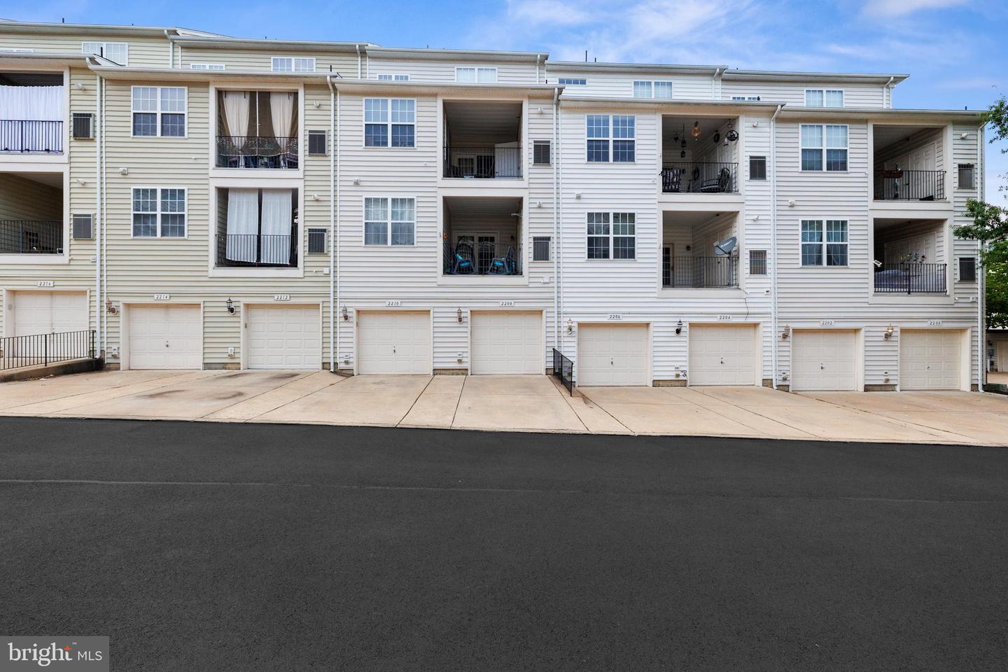 2208 MARGRAF CIR, WOODBRIDGE, Virginia 22191, 2 Bedrooms Bedrooms, ,2 BathroomsBathrooms,Residential,For sale,2208 MARGRAF CIR,VAPW2097470 MLS # VAPW2097470