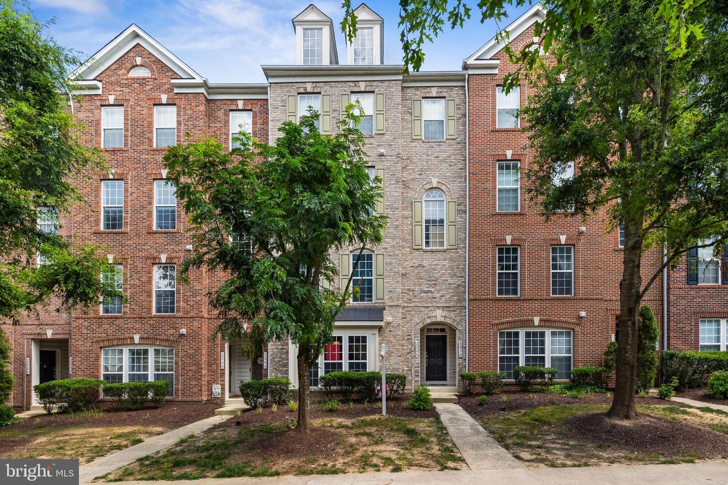 2208 MARGRAF CIR, WOODBRIDGE, Virginia 22191, 2 Bedrooms Bedrooms, ,2 BathroomsBathrooms,Residential,For sale,2208 MARGRAF CIR,VAPW2097470 MLS # VAPW2097470