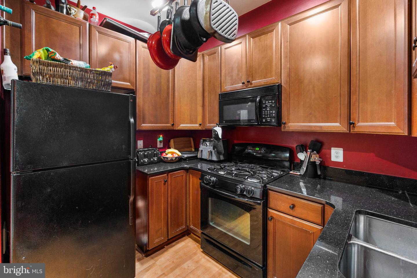 2208 MARGRAF CIR, WOODBRIDGE, Virginia 22191, 2 Bedrooms Bedrooms, ,2 BathroomsBathrooms,Residential,For sale,2208 MARGRAF CIR,VAPW2097470 MLS # VAPW2097470