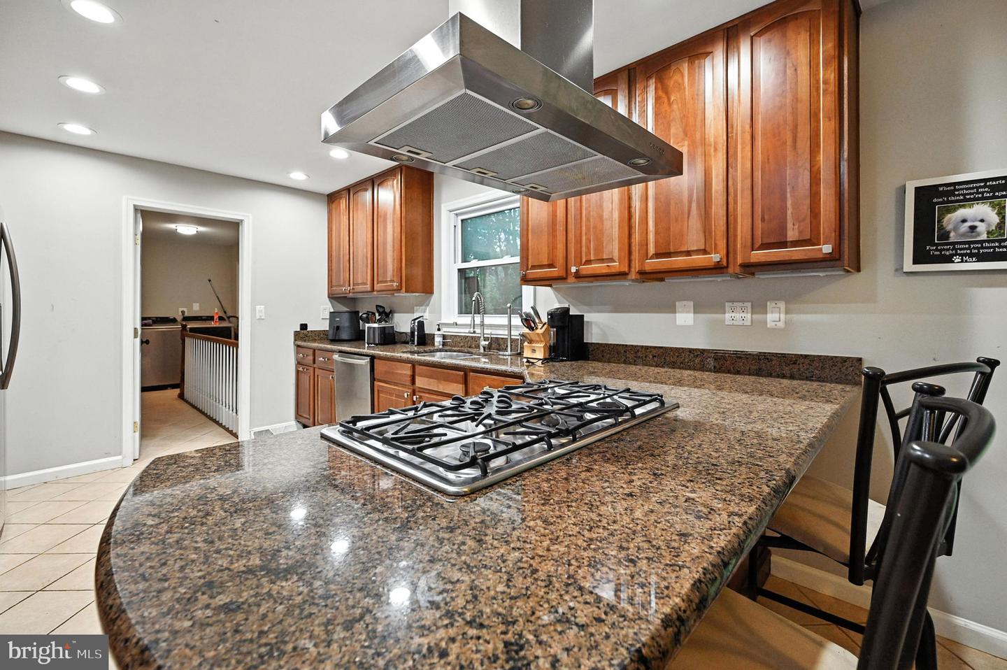 7205 SILVER BEECH LN, WARRENTON, Virginia 20187, 4 Bedrooms Bedrooms, ,3 BathroomsBathrooms,Residential,For sale,7205 SILVER BEECH LN,VAFQ2017130 MLS # VAFQ2017130
