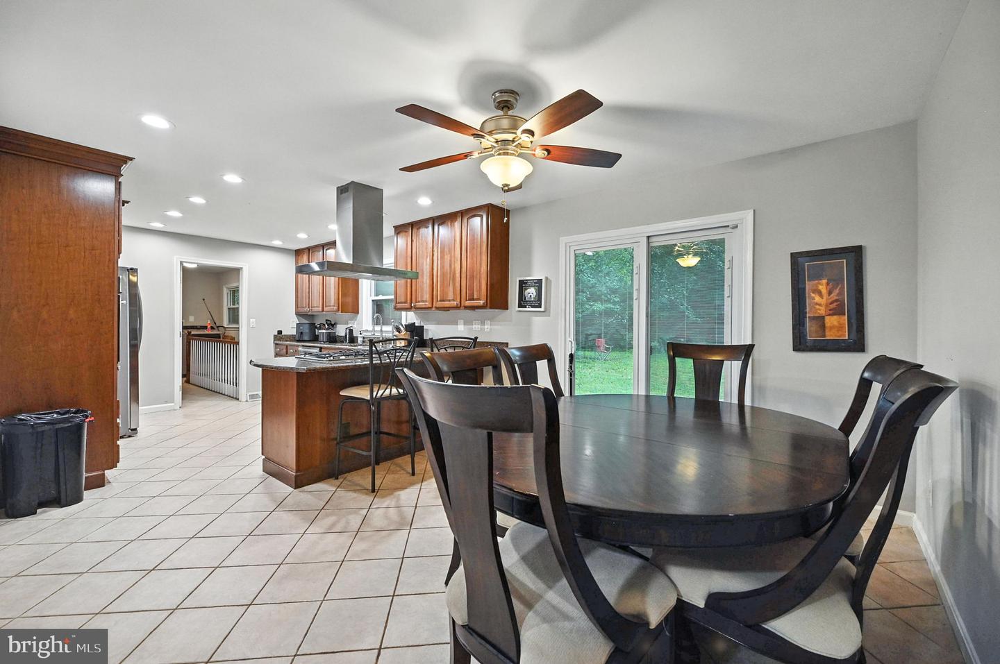 7205 SILVER BEECH LN, WARRENTON, Virginia 20187, 4 Bedrooms Bedrooms, ,3 BathroomsBathrooms,Residential,For sale,7205 SILVER BEECH LN,VAFQ2017130 MLS # VAFQ2017130