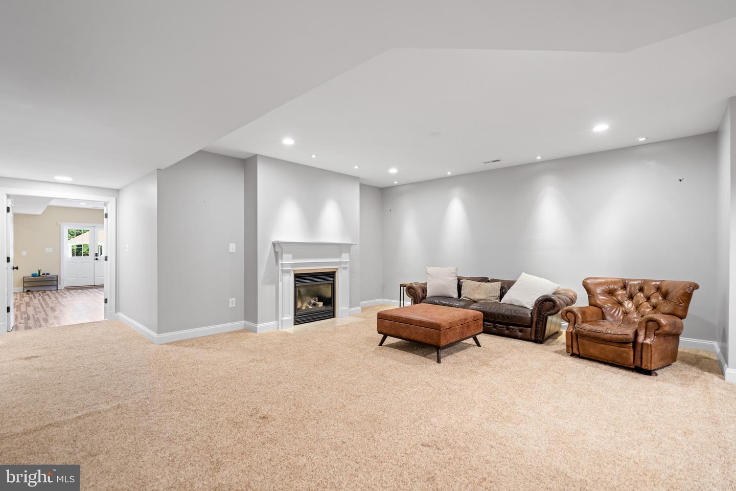 15901 HAMPTON RD, HAMILTON, Virginia 20158, 4 Bedrooms Bedrooms, ,4 BathroomsBathrooms,Residential,For sale,15901 HAMPTON RD,VALO2100136 MLS # VALO2100136