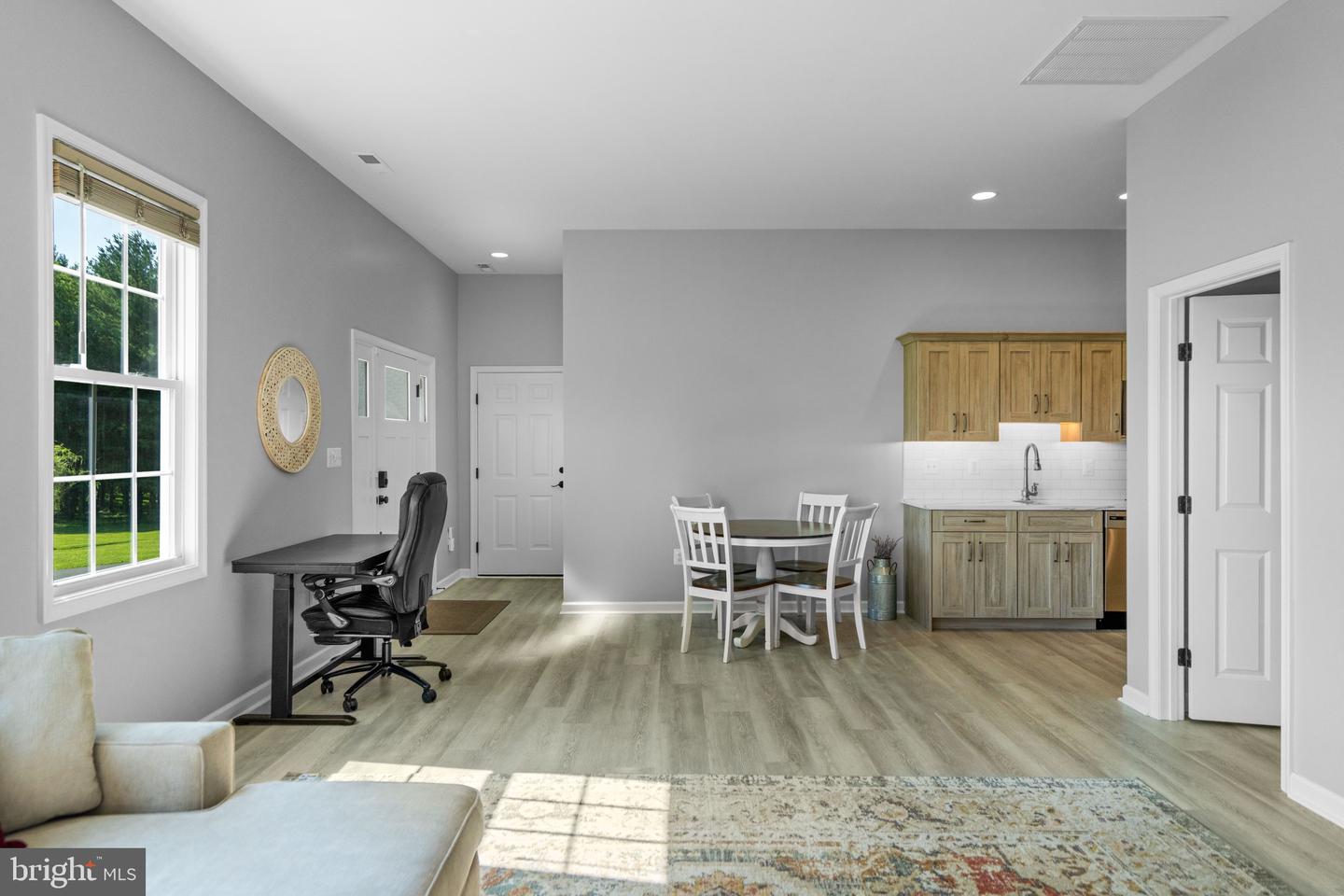 15901 HAMPTON RD, HAMILTON, Virginia 20158, 4 Bedrooms Bedrooms, ,4 BathroomsBathrooms,Residential,For sale,15901 HAMPTON RD,VALO2100136 MLS # VALO2100136