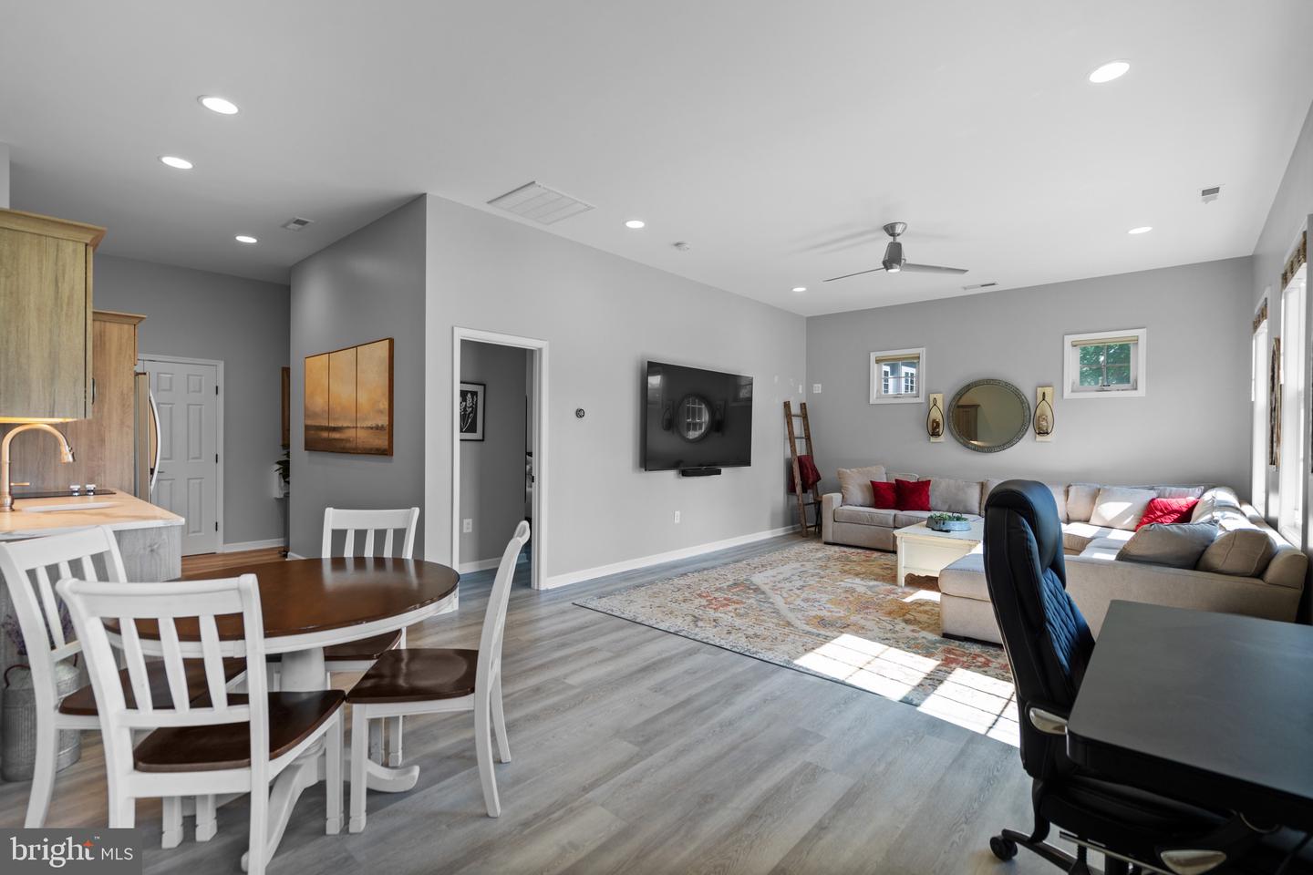 15901 HAMPTON RD, HAMILTON, Virginia 20158, 4 Bedrooms Bedrooms, ,4 BathroomsBathrooms,Residential,For sale,15901 HAMPTON RD,VALO2100136 MLS # VALO2100136