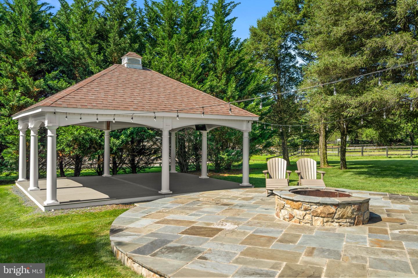 15901 HAMPTON RD, HAMILTON, Virginia 20158, 4 Bedrooms Bedrooms, ,4 BathroomsBathrooms,Residential,For sale,15901 HAMPTON RD,VALO2100136 MLS # VALO2100136