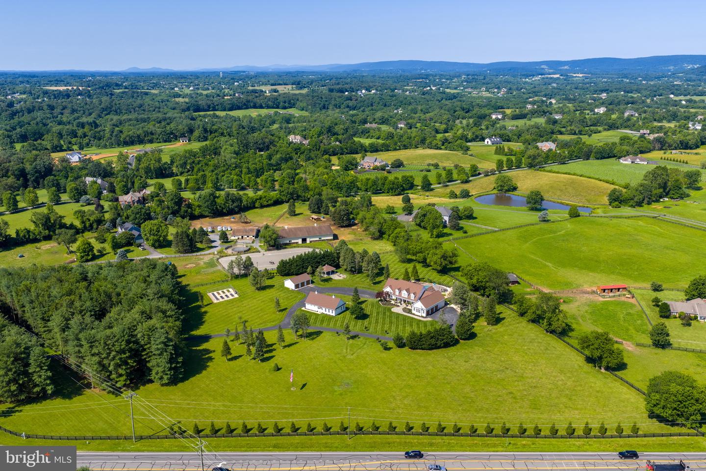 15901 HAMPTON RD, HAMILTON, Virginia 20158, 4 Bedrooms Bedrooms, ,4 BathroomsBathrooms,Residential,For sale,15901 HAMPTON RD,VALO2100136 MLS # VALO2100136