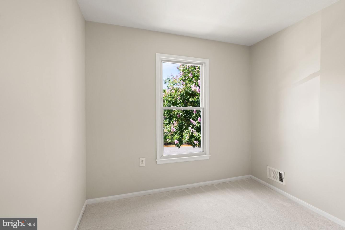 7390 STREAM WAY, SPRINGFIELD, Virginia 22152, 3 Bedrooms Bedrooms, ,3 BathroomsBathrooms,Residential,For sale,7390 STREAM WAY,VAFX2249312 MLS # VAFX2249312