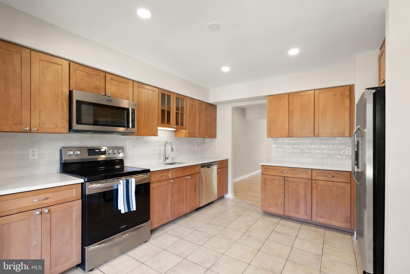 7390 STREAM WAY, SPRINGFIELD, Virginia 22152, 3 Bedrooms Bedrooms, ,3 BathroomsBathrooms,Residential,For sale,7390 STREAM WAY,VAFX2249312 MLS # VAFX2249312