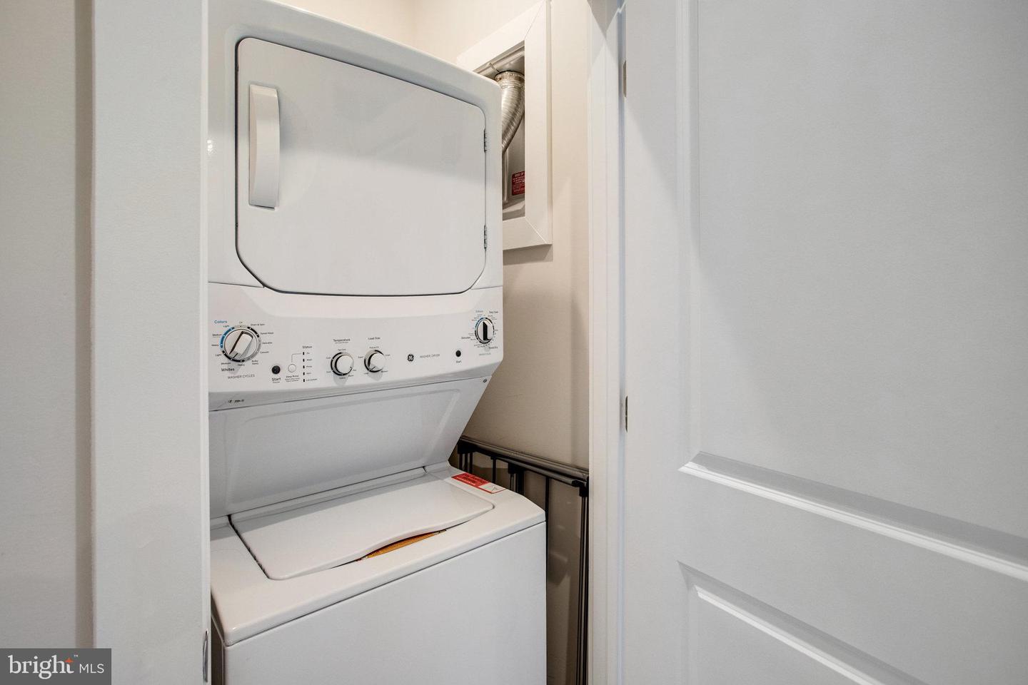 18351 MOSS GARDEN RD, DUMFRIES, Virginia 22026, 3 Bedrooms Bedrooms, ,2 BathroomsBathrooms,Residential,For sale,18351 MOSS GARDEN RD,VAPW2097620 MLS # VAPW2097620