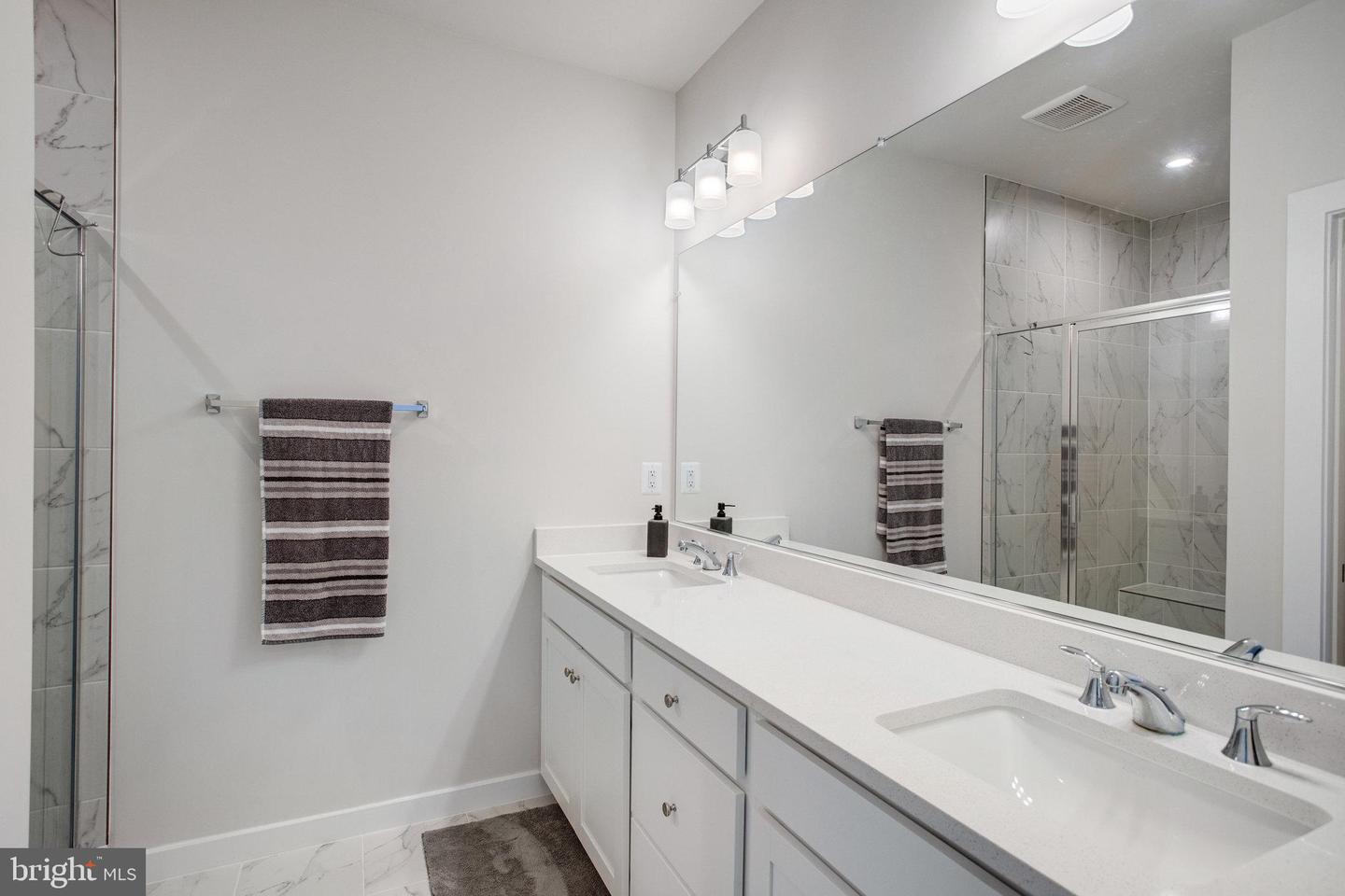 18351 MOSS GARDEN RD, DUMFRIES, Virginia 22026, 3 Bedrooms Bedrooms, ,2 BathroomsBathrooms,Residential,For sale,18351 MOSS GARDEN RD,VAPW2097620 MLS # VAPW2097620