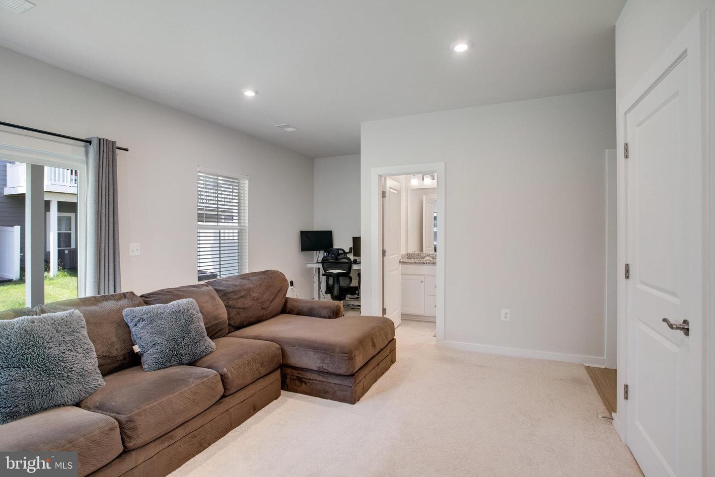 18351 MOSS GARDEN RD, DUMFRIES, Virginia 22026, 3 Bedrooms Bedrooms, ,2 BathroomsBathrooms,Residential,For sale,18351 MOSS GARDEN RD,VAPW2097620 MLS # VAPW2097620