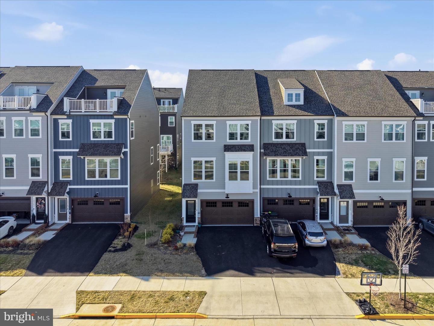 18351 MOSS GARDEN RD, DUMFRIES, Virginia 22026, 3 Bedrooms Bedrooms, ,3 BathroomsBathrooms,Residential,For sale,18351 MOSS GARDEN RD,VAPW2097620 MLS # VAPW2097620