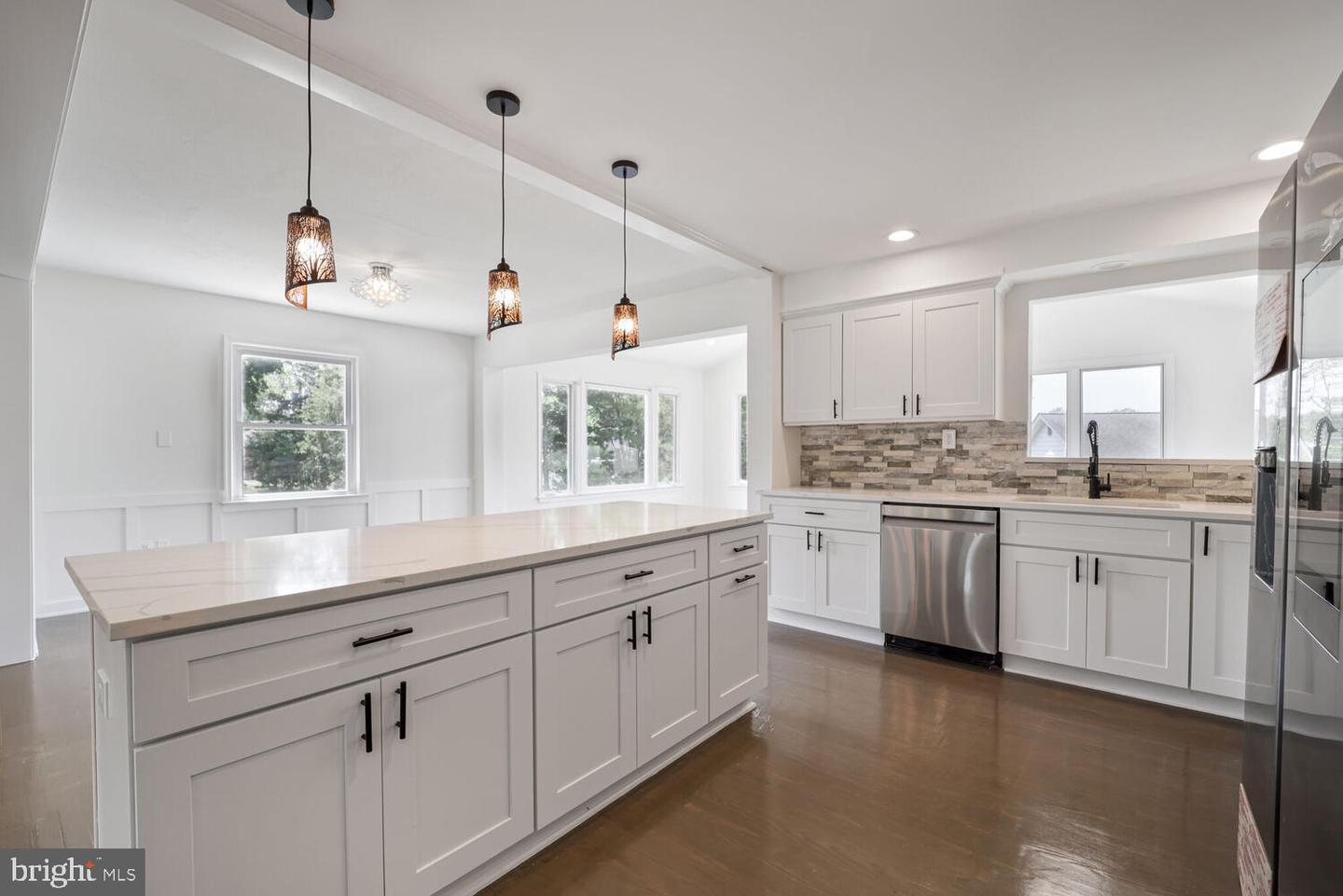 8916 MANGUM PL, ALEXANDRIA, Virginia 22308, 5 Bedrooms Bedrooms, ,3 BathroomsBathrooms,Residential,For sale,8916 MANGUM PL,VAFX2249394 MLS # VAFX2249394