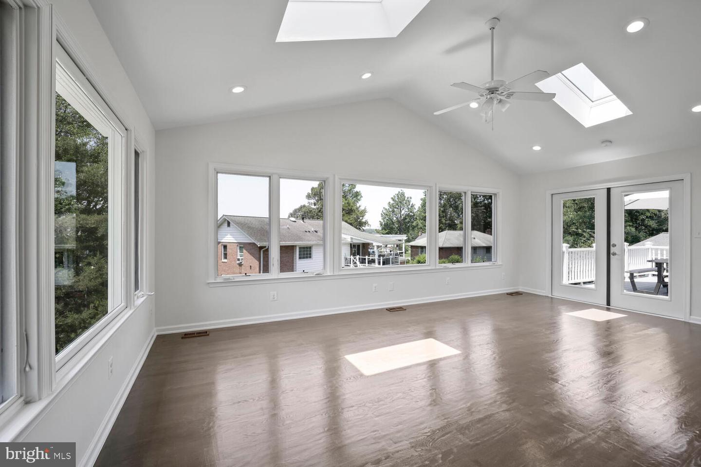 8916 MANGUM PL, ALEXANDRIA, Virginia 22308, 5 Bedrooms Bedrooms, ,3 BathroomsBathrooms,Residential,For sale,8916 MANGUM PL,VAFX2249394 MLS # VAFX2249394