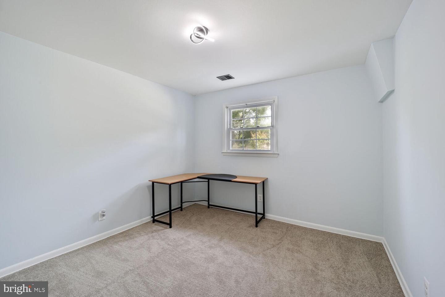 8916 MANGUM PL, ALEXANDRIA, Virginia 22308, 5 Bedrooms Bedrooms, ,3 BathroomsBathrooms,Residential,For sale,8916 MANGUM PL,VAFX2249394 MLS # VAFX2249394