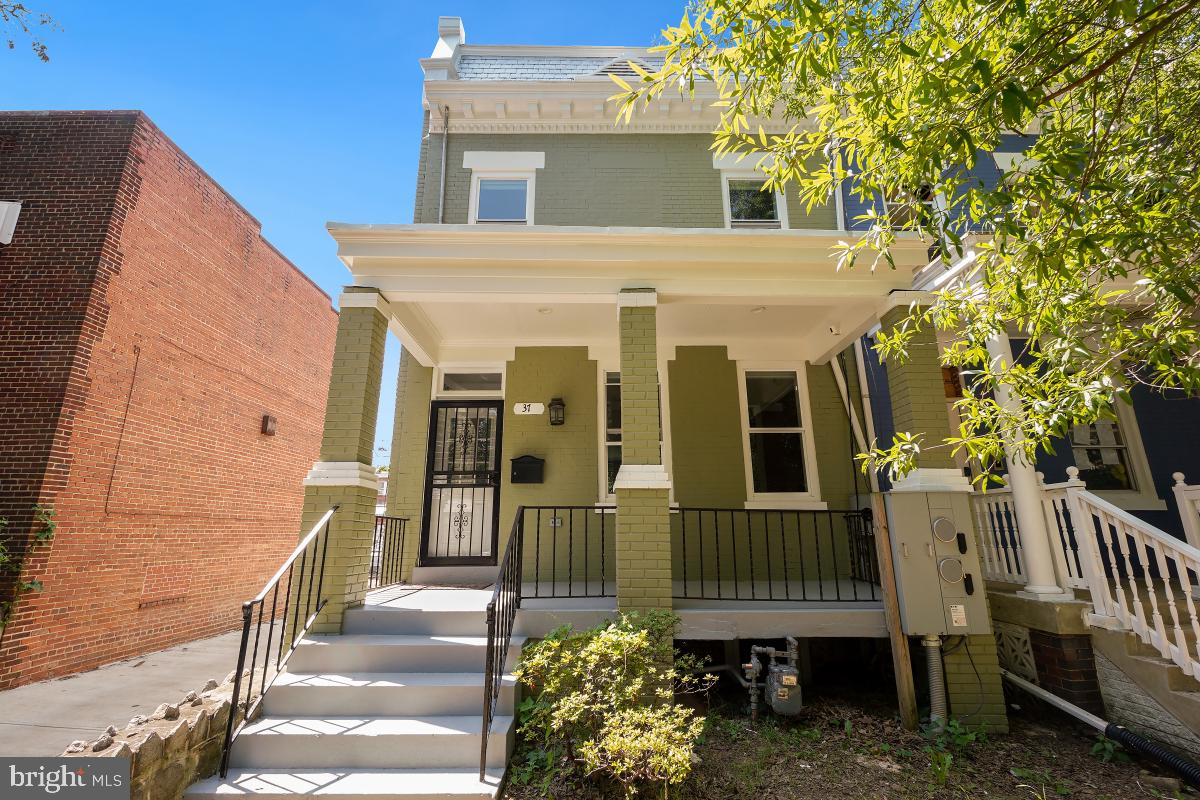 37 MICHIGAN AVE NE, WASHINGTON, District Of Columbia 20002, 5 Bedrooms Bedrooms, ,3 BathroomsBathrooms,Residential,For sale,37 MICHIGAN AVE NE,DCDC2206996 MLS # DCDC2206996